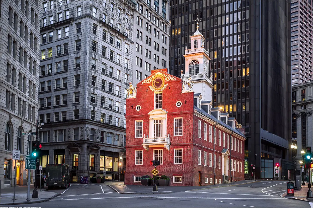 Cтарое здание Капитолия штата Массачусетс в Бостоне