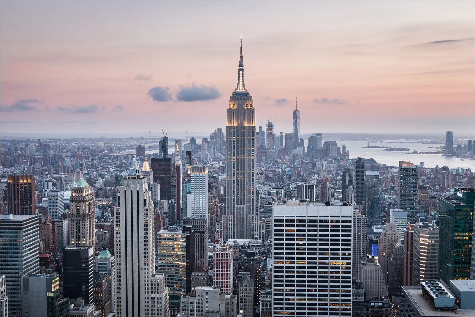 Эмпайр Стейт Билдинг и панорама Манхэттена