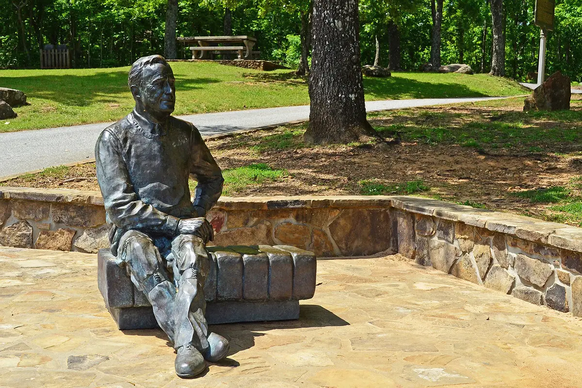 Статуя Франклина Делано Рузвельта в Уорм-Спрингс