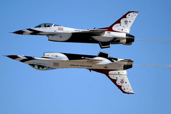 Пилотажная группа ВВС США на авиабазе Неллис, Невада, США
