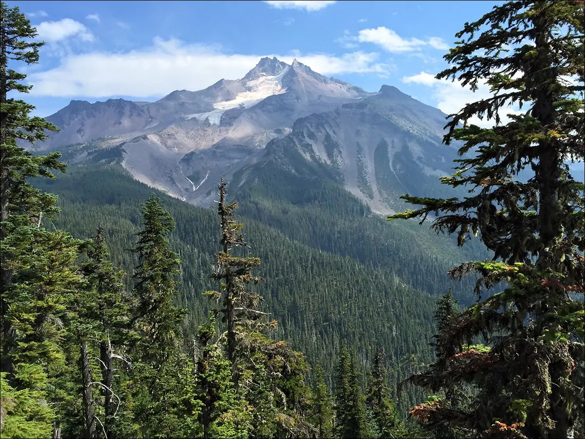 Гора Джефферсон в Орегоне